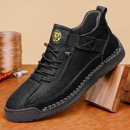CLOHOO Men’s High-Top Suede Boots for Hiking, Walking & Everyday Support