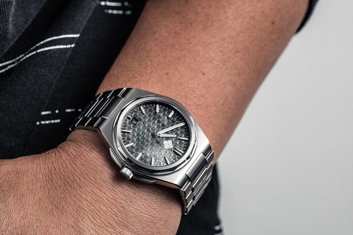 IX&DAO Warrior 37mm Automatic Watch – Miyota 9015 Sapphire Crystal Stainless Steel Timepiece